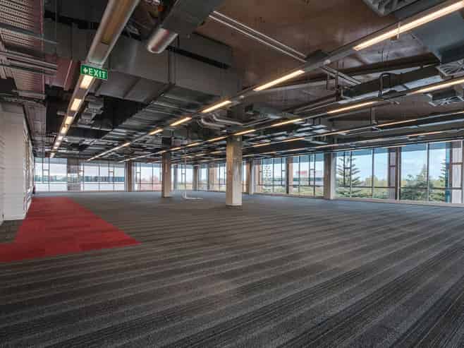 PROFESSIONAL HQ - 725M² TO 1,597M²
