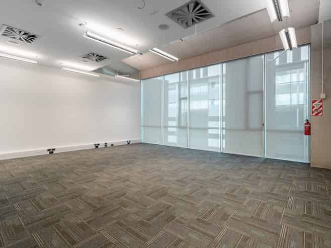 PROFESSIONAL HQ - 725M² TO 1,597M²
