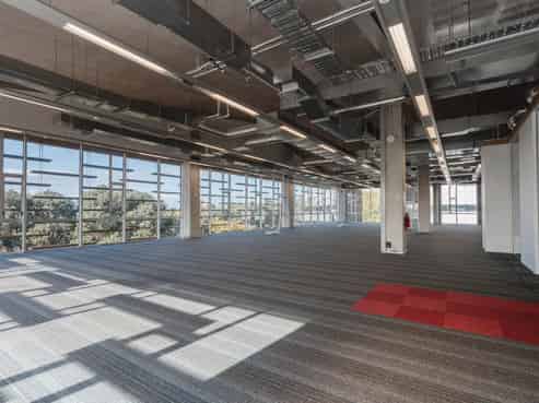 PROFESSIONAL HQ - 725M² TO 1,597M²

