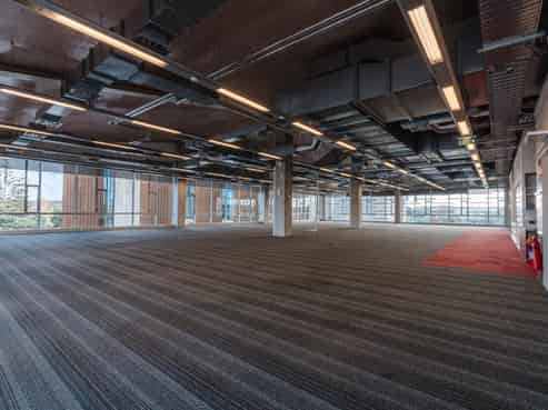 PROFESSIONAL HQ - 725M² TO 1,597M²
