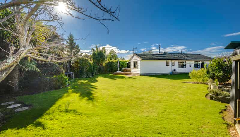 27 McKeefry Avenue, Greenmeadows