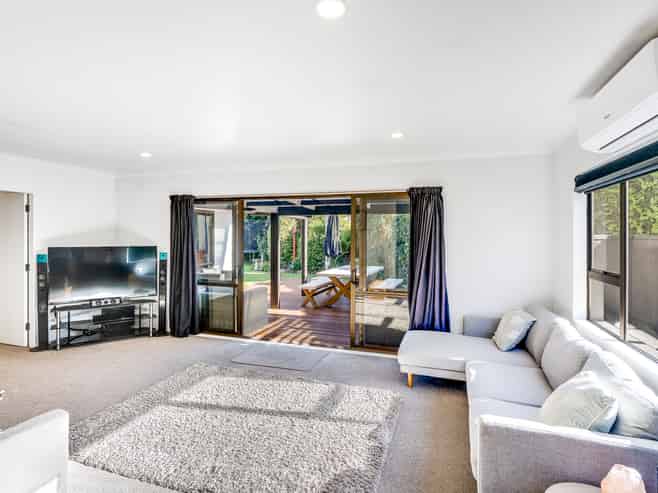 27 McKeefry Avenue, Greenmeadows