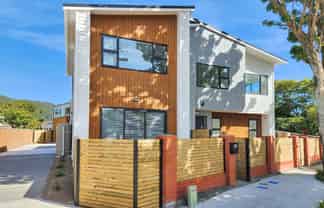 B/10 Mahoe Street, Belmont