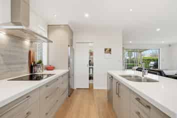 35 Jacks Drive, WEST MELTON