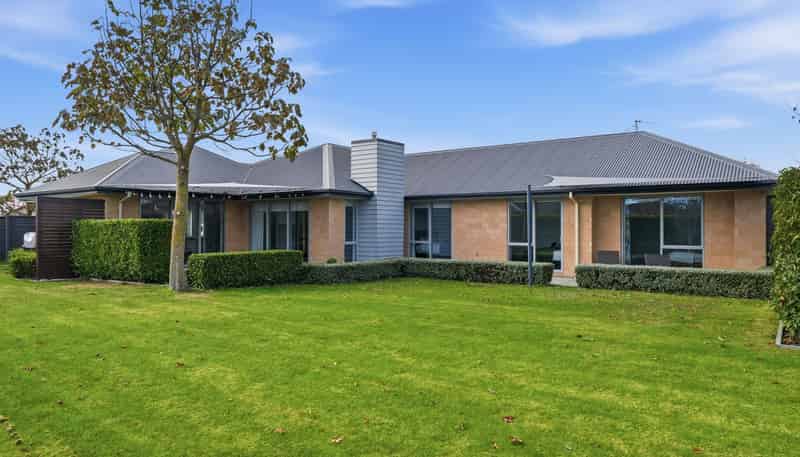 35 Jacks Drive, WEST MELTON