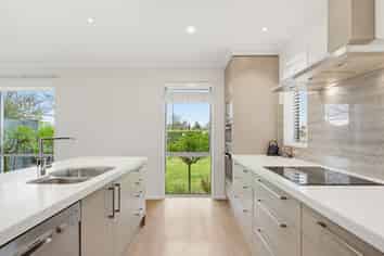 35 Jacks Drive, WEST MELTON