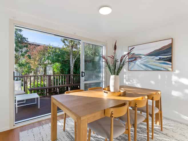 9 Lomond Street, Newlands
