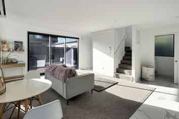 3/128 Huxley St, Sydenham