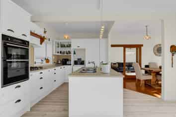 151 Shelly Beach Road Shelly Beach, Helensville