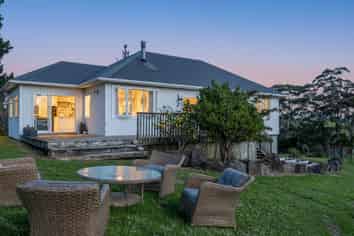 151 Shelly Beach Road Shelly Beach, Helensville