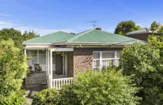 80 King George Avenue, Epsom