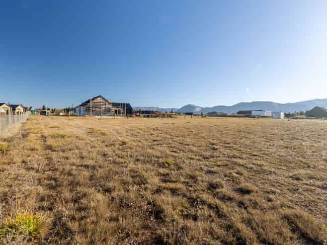13 Tussock Crescent, TWIZEL