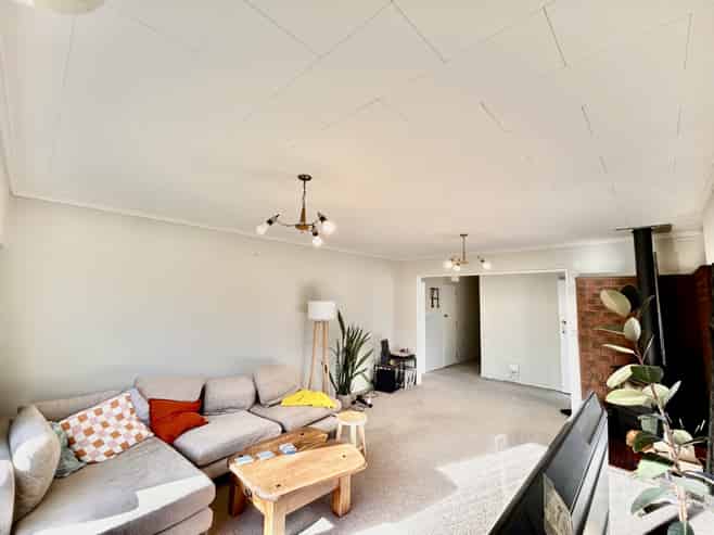 24 Kent Terrace, Taradale