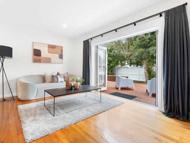 22 Taikata Road, Te Atatu Peninsula