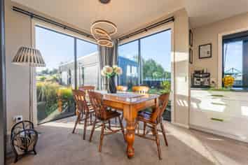 45 Meadowstone Street, Gleniti