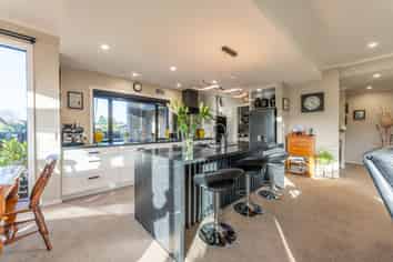 45 Meadowstone Street, Gleniti