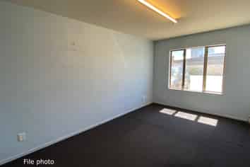 Tidy, Sunny, Warehouse/Office Unit - Sockburn