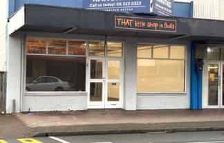 Prime commercial property in the heart of Bulls