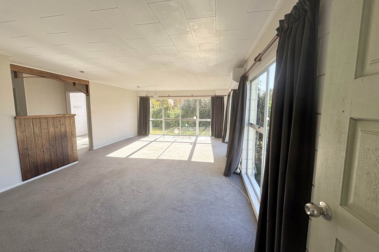 Sun-Drenched 2-Bedroom Home - Ansicht 3
