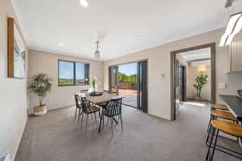 30  Cedarwood Street, Woodridge