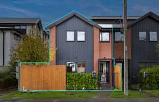 2/19 Karamu Street, Te Atatu Peninsula