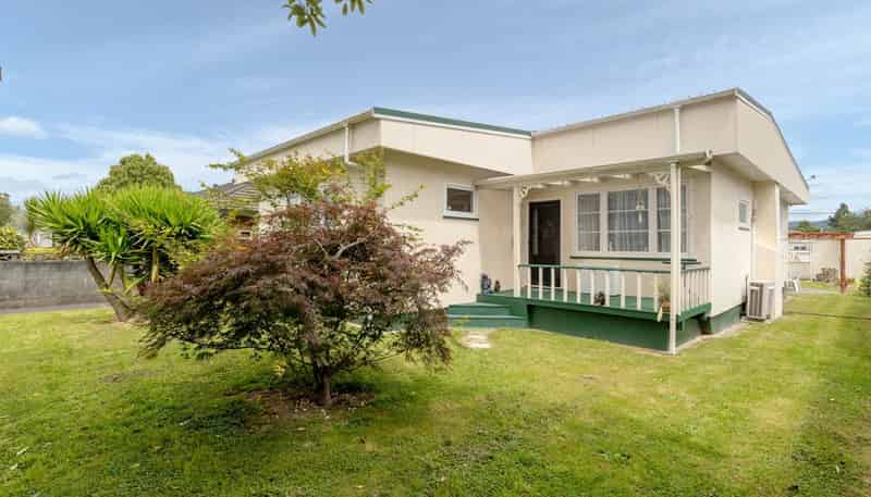 6 Willow Grove, Ebdentown