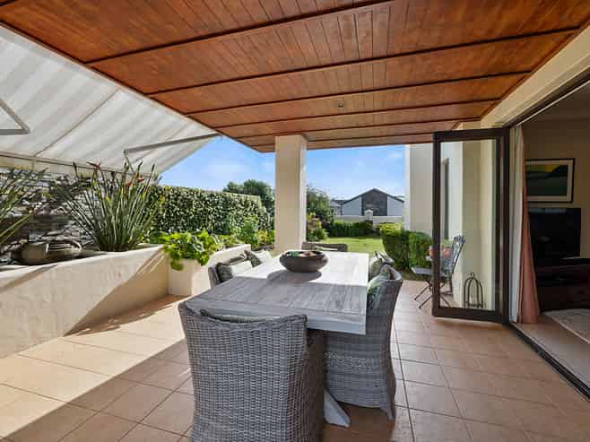 8 Tupare Place, Highlands Park
