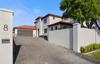 8 Tupare Place, Highlands Park