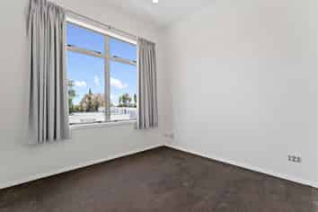 50/3  Wagener Pl, Mount Albert