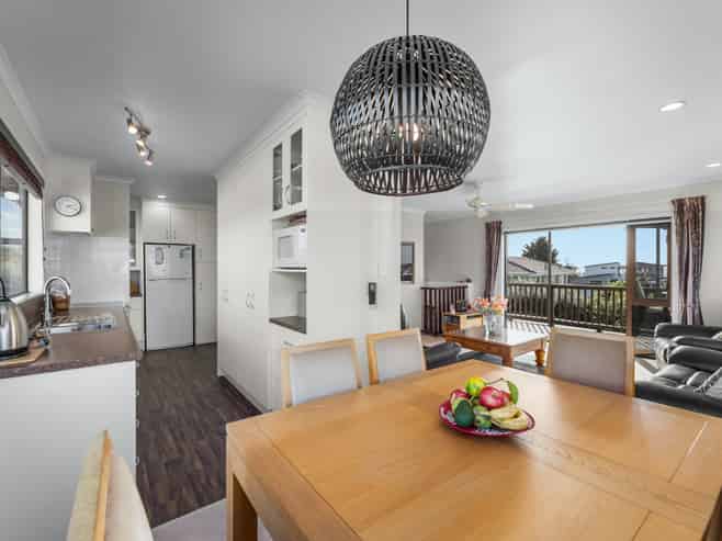 5 Taihiki Road, Clarks Beach