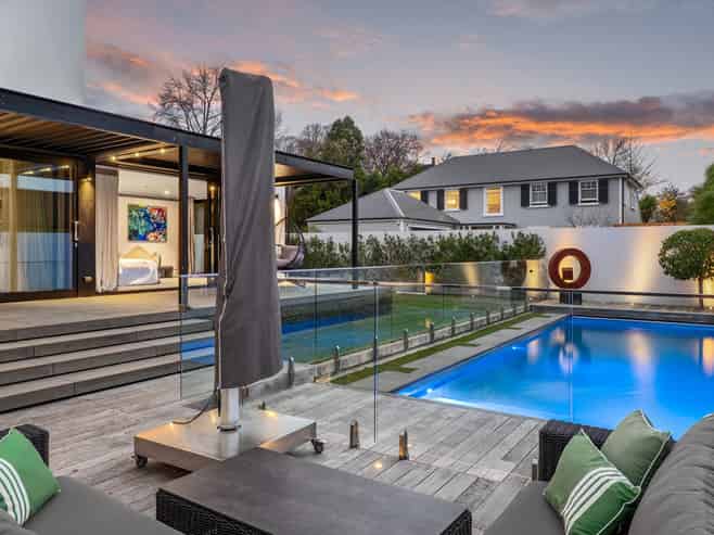 7 Helmores Lane, Merivale