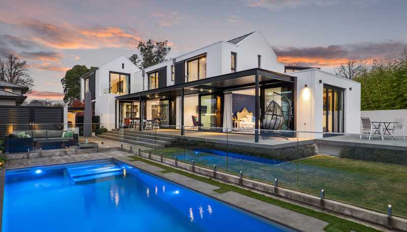 7 Helmores Lane, Merivale