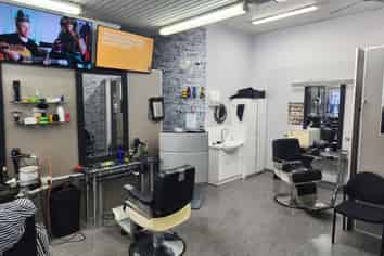 Prime retail unit for sale