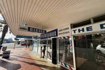 Prime retail unit for sale