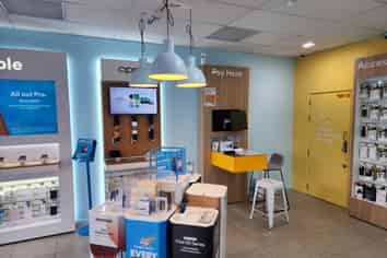 Prime retail unit for sale