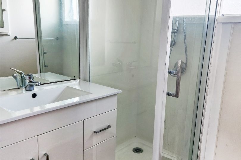 MANUREWA 2 Bedroom Unit - Mehr