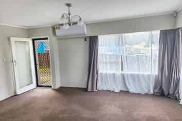 1/15 Sharland Avenue, Manurewa