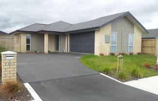 21 Faringdon Boulevard, Rolleston