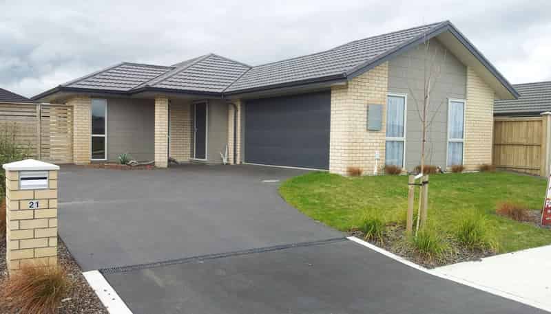 21 Faringdon Boulevard, Rolleston