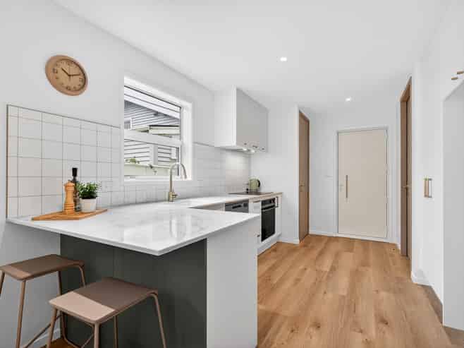 6/46 Cuba Street, Petone