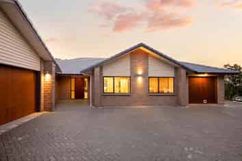 349 Glenvar Road, Long Bay