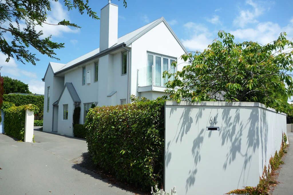 Stylish Contemporary Home in Chch Girls' & Boys' High Zones - Aanzicht 2