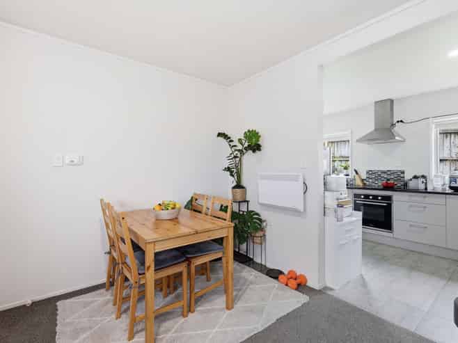 1/57 Chartwell Avenue, Glenfield