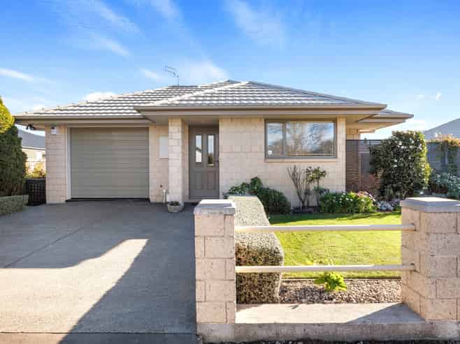 239 Matsons Ave, Papanui