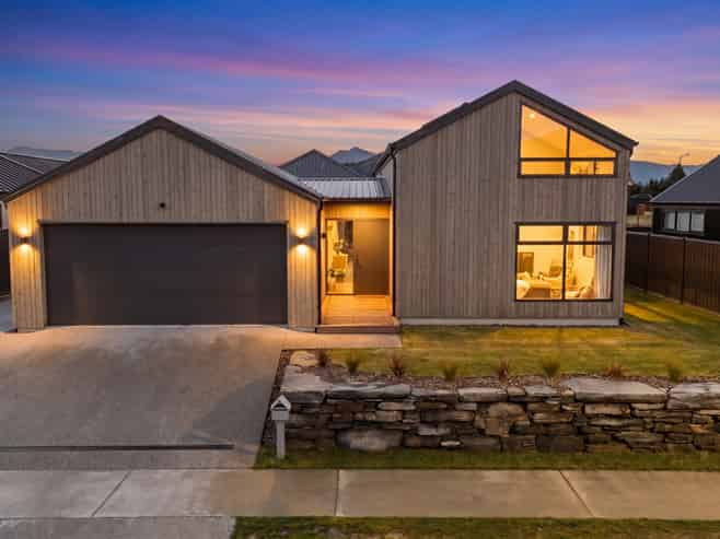 10 Mason Street, Wanaka