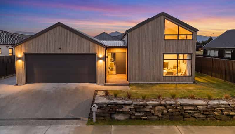 10 Mason Street, Wanaka