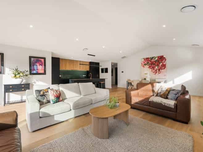 10 Mason Street, Wanaka
