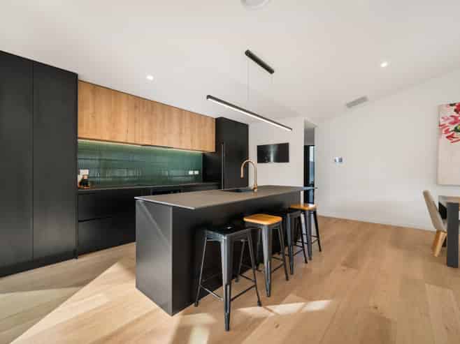 10 Mason Street, Wanaka