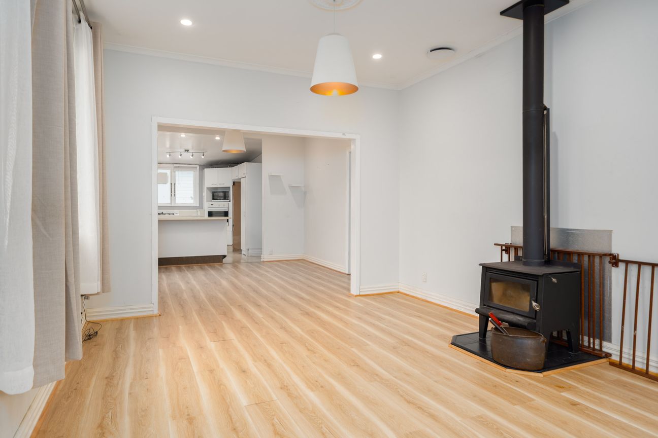 OWNERS RELOCATED! BRING YOUR OFFERS - Ansicht 6