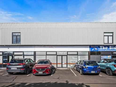 CBRE | Pure Warehouse Minutes from SH20